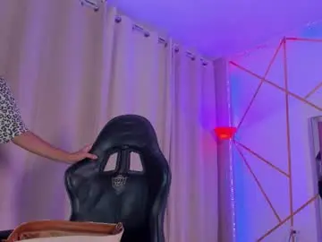 kylievictoria_ from chaturbate