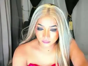 gwenngoddess from chaturbate