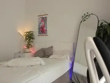 Chaturbate Watch Live Sex Cams of lilyreina