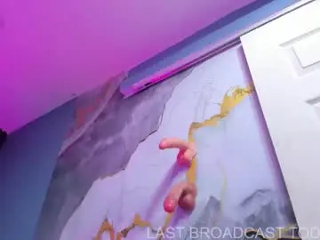 lucrecia_sucker from chaturbate