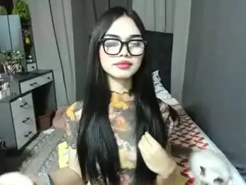 Chaturbate Live Porn of naughty_emmats