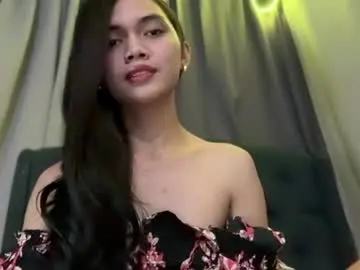 Chaturbate Live Sex Cam of naughty_emmats