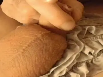 Chaturbate Free Live Porn of frenulumsnap