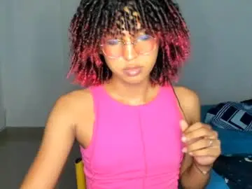 Chaturbate Sex Cam of leanishugecock
