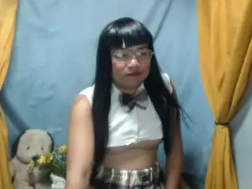 Chaturbate Live Sex Cam of urfantacy_ts_cock_desires