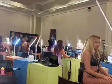 Chaturbate Live Sex Cam of lushianafitness