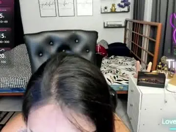 Chaturbate Free Live Porn of ur_majestyqueen_angelaxxx