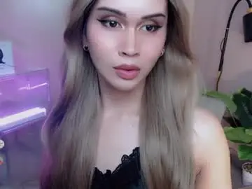 cloudia_babe from chaturbate