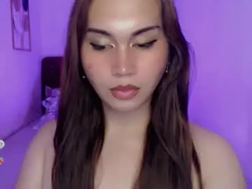 Chaturbate Live Sex Cam of cloudia_babe