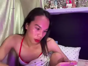 Chaturbate Nude Webcam of hugecock_macy
