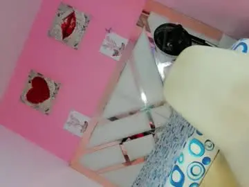 Chaturbate Live Sex Cam of ashley_alexa