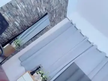 Chaturbate Live Sex Cam of alexandraysabelle777