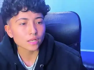 Chaturbate Live Sex Cam of im_mathias