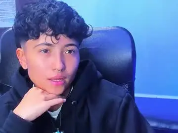 Chaturbate Live Porn of im_mathias