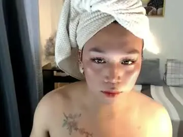 Chaturbate Watch Live Sex Cams of urnaughty_trishaxx
