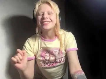 Chaturbate Live Sex Cam of dorthacavan