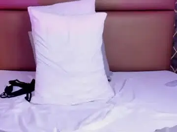 Chaturbate Live Sex of isidel79
