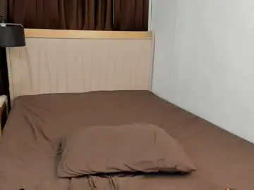 asianlexyfox from chaturbate