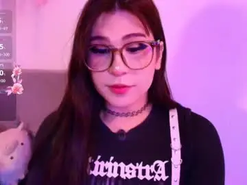 Chaturbate Free Porn Cam of yuri_stars