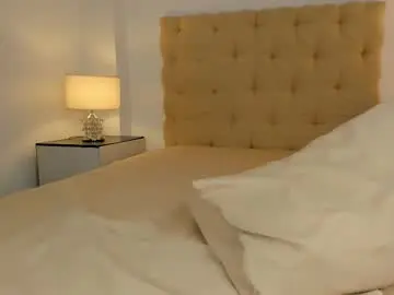 Chaturbate Live Sex Cam of xdropgorgeous_onlyamira