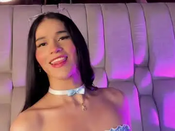 Chaturbate Live Sex of isa_little_star