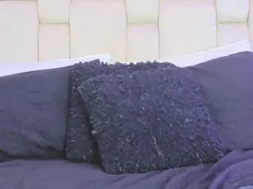 Chaturbate Nude Webcam of _gingercherry_