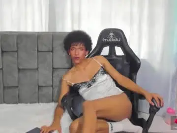 Chaturbate Live Sex Cam of myst18_hunter