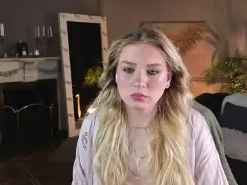 Chaturbate Live Sex Cam of jes_solar