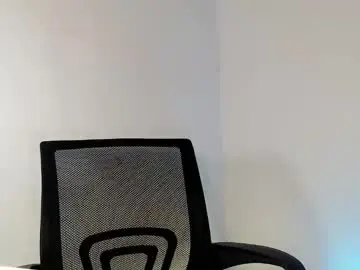 Chaturbate Free Porn Cam of midnight_mystique18