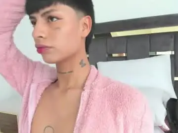 Chaturbate Live Sex Cam of exotic_april