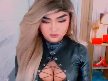 luxsasha from chaturbate