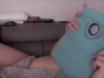 Chaturbate Live Sex Cam of babydollxoxoxo123