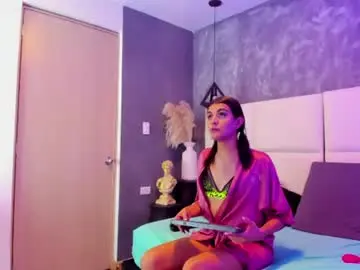 Chaturbate Sex Cam of scarlette_brunette
