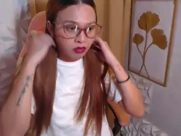 Chaturbate Nude Webcam of yourhornywife069