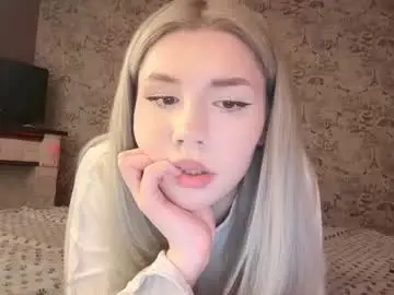Chaturbate Live Sex Cam of your_tender_doll