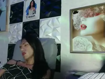 Chaturbate Nude Webcam of ur_chrizzy_fav