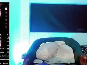 Chaturbate Live Sex Cam of kendra_bailey