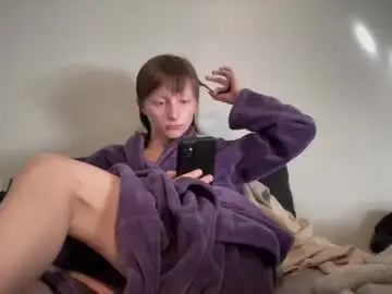 Chaturbate Live Sex Cam of maddlips