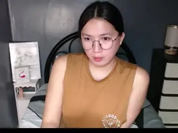 Chaturbate Free Live Porn of prettypetiteashley