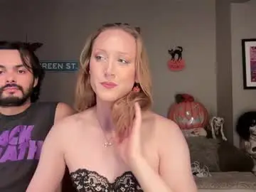 Chaturbate Free Porn Cam of greenxxxqueen