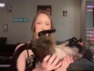 Chaturbate Free Live Porn of greenxxxqueen