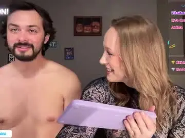 Chaturbate Best live sex cam show of greenxxxqueen