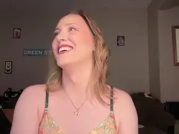Chaturbate Nude Webcam of greenxxxqueen