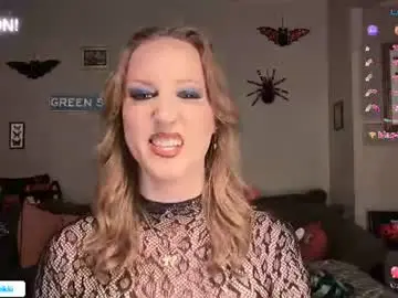 Chaturbate Best live sex cam show of greenxxxqueen