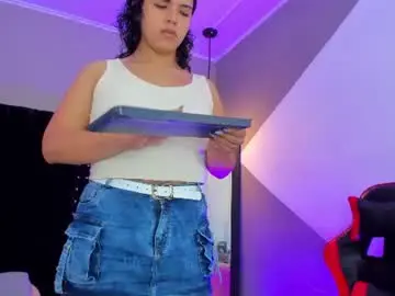 Chaturbate Nude Webcam of sammybrunette1