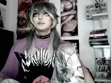 Chaturbate Live Sex Cam of kiiller_queen