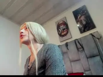 Chaturbate Live Sex of gomory_nixx