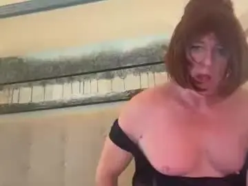 Chaturbate Sex Cam of curvyrobyn