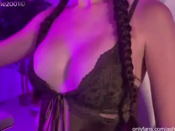 Chaturbate Watch Live Sex Cams of ashleykane2001