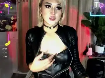 Chaturbate Sex Cam of kylie_iyutera